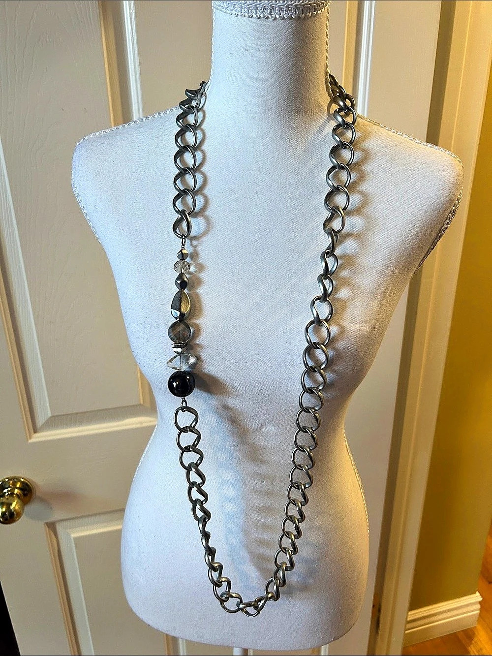 Beaded Chain Necklace in Black & Gray Like New